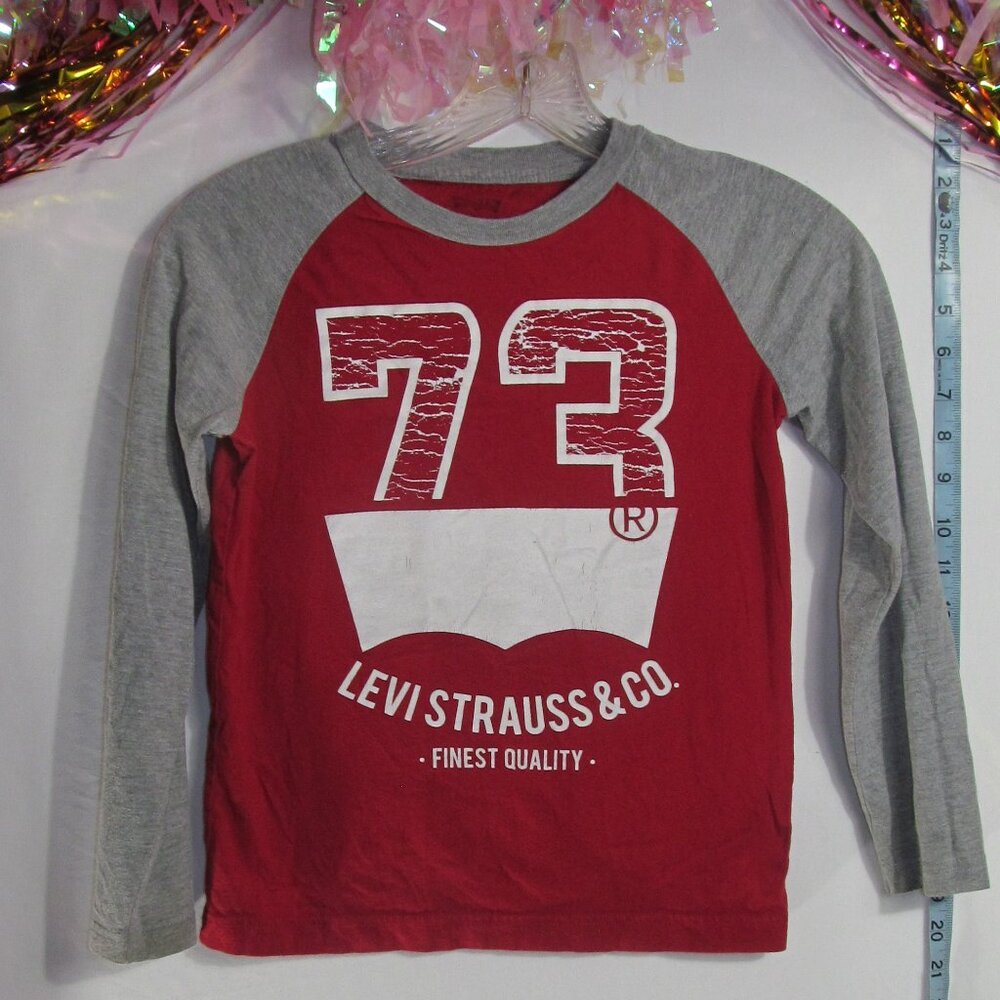 Levis 8-10 year olds vintage long sleeve red tee GUC